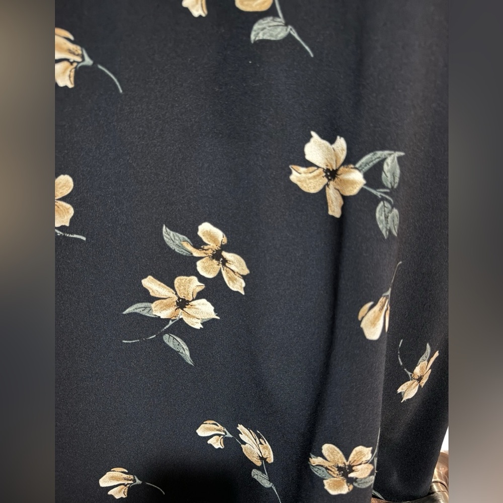 Hilary Radley - Black with Floral - size XL - Picture 3 of 4
